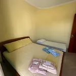 Aleksander Apartment